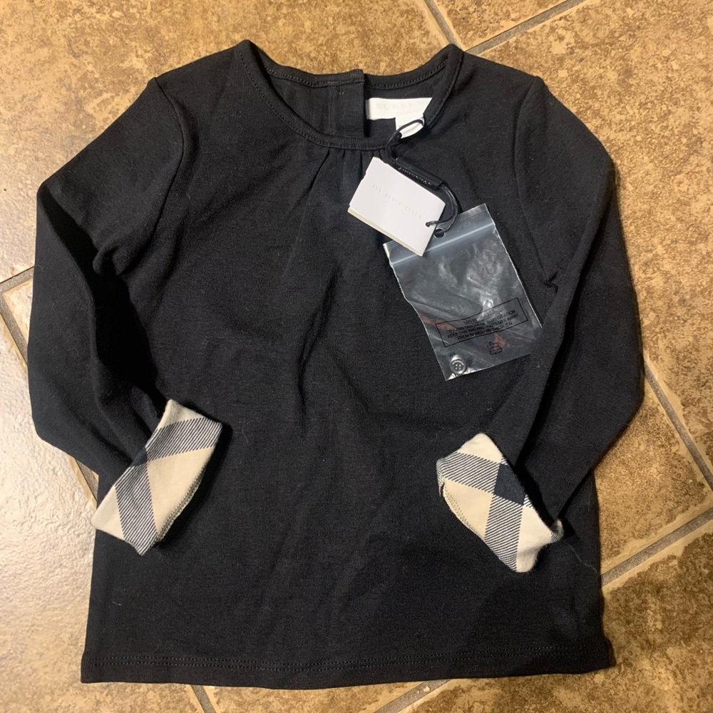 NWT Burberry 2T